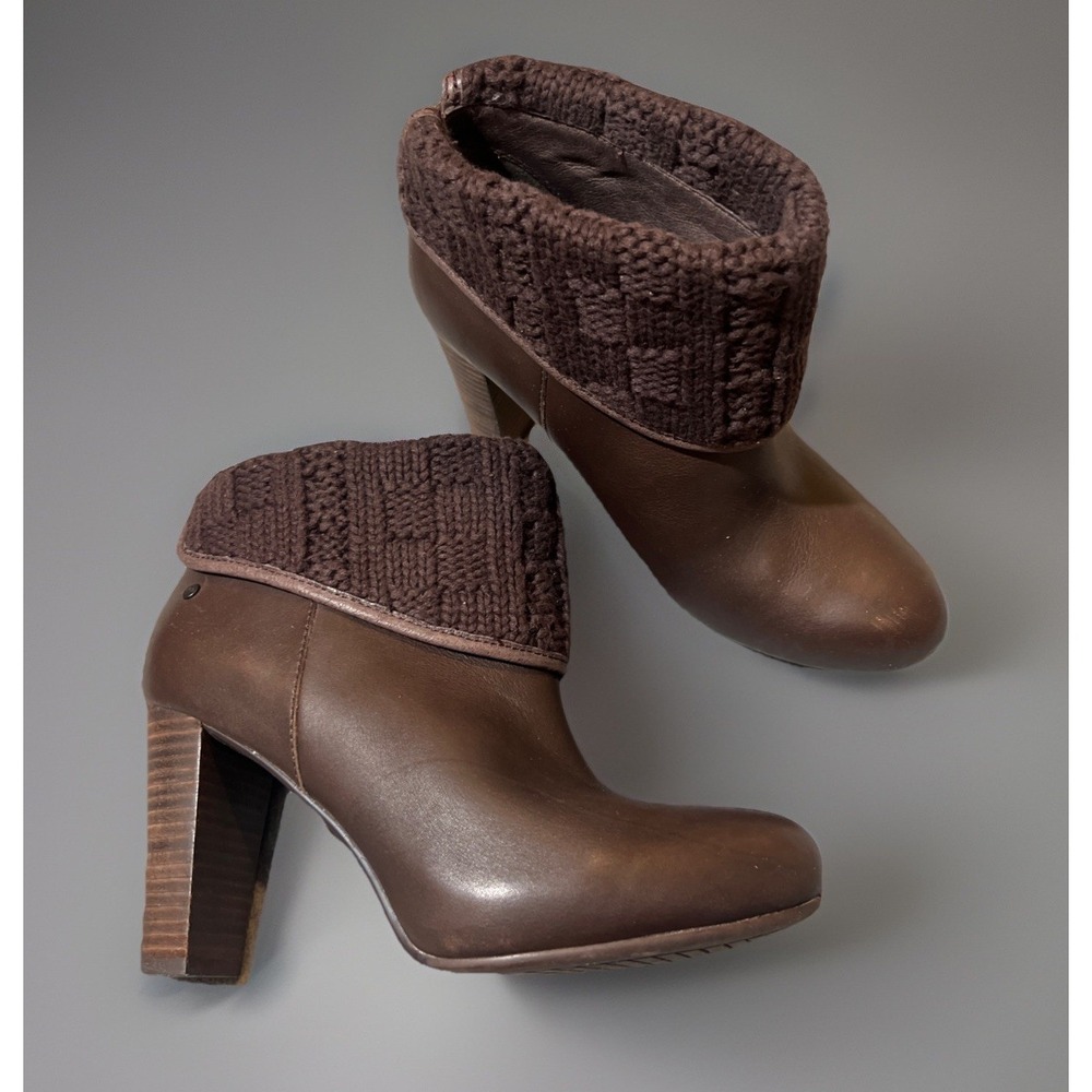 UGG Australia Dandylion Tres Cuff Block Heel Bootie Women 6.5 Leather Lambs Wool
